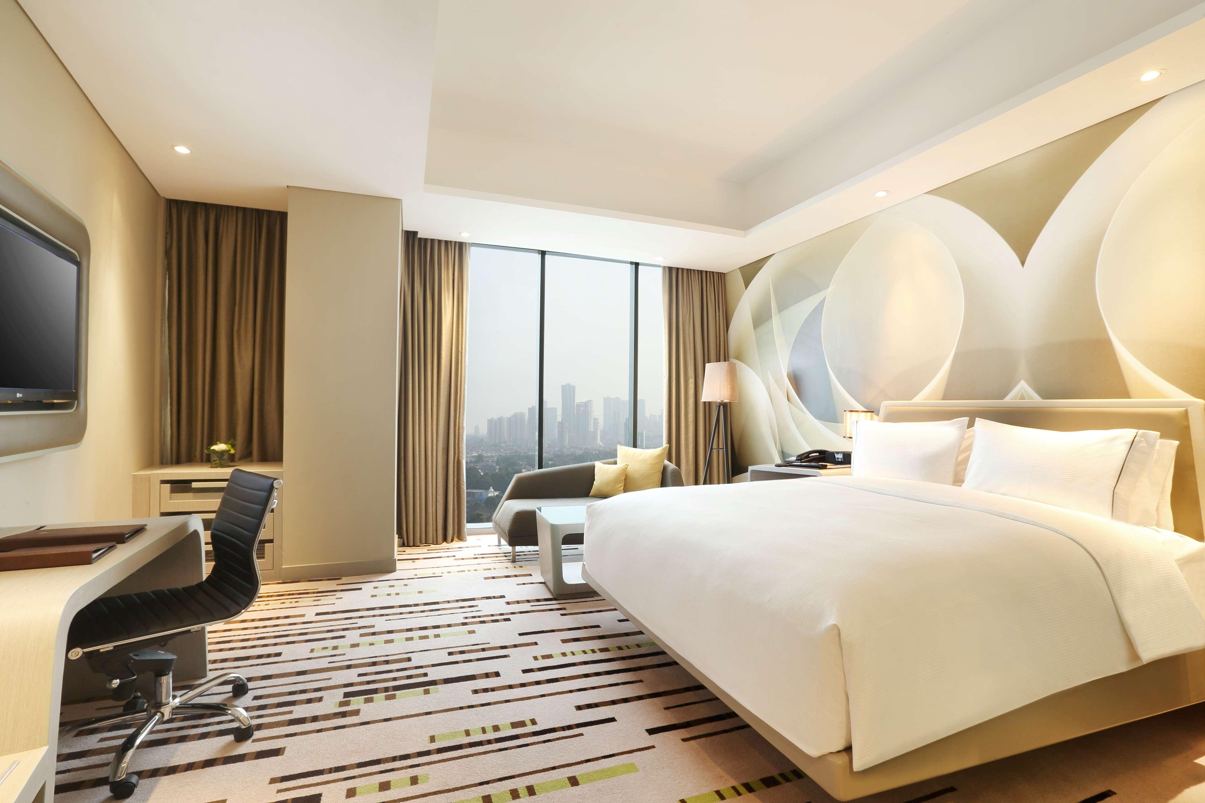 Doubletree By Hilton Jakarta - Diponegoro מראה חיצוני תמונה Deluxe Room