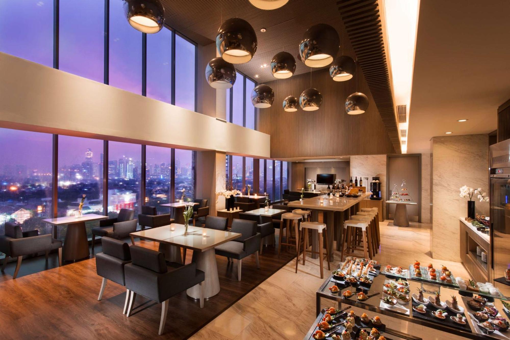 Doubletree By Hilton Jakarta - Diponegoro מראה חיצוני תמונה The Club at Suvarnabhumi Airport