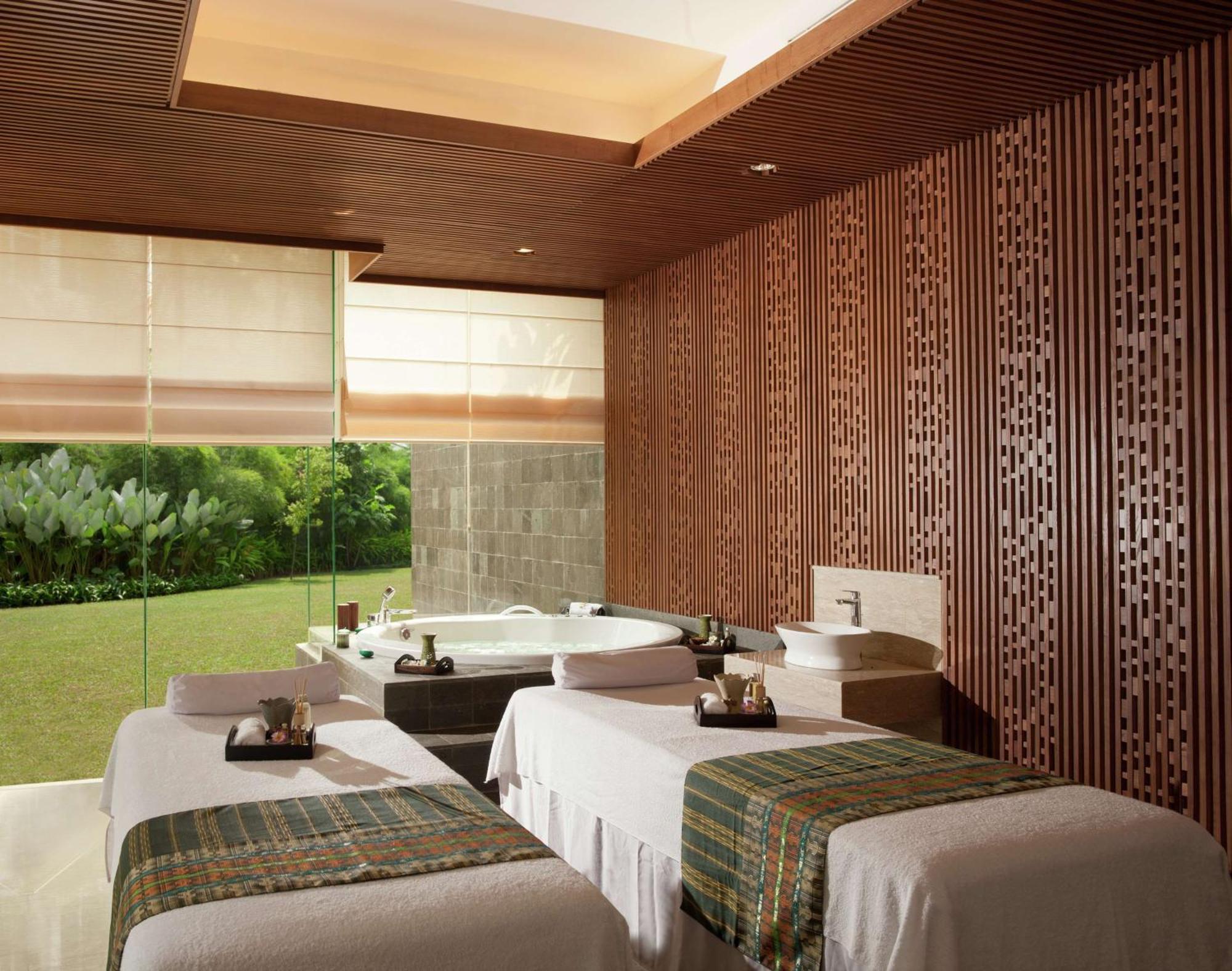 Doubletree By Hilton Jakarta - Diponegoro מראה חיצוני תמונה Spa at The Oberoi, Mumbai