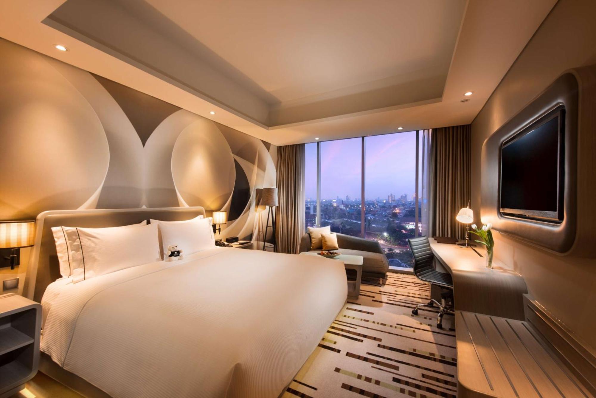 Doubletree By Hilton Jakarta - Diponegoro מראה חיצוני תמונה Deluxe Room