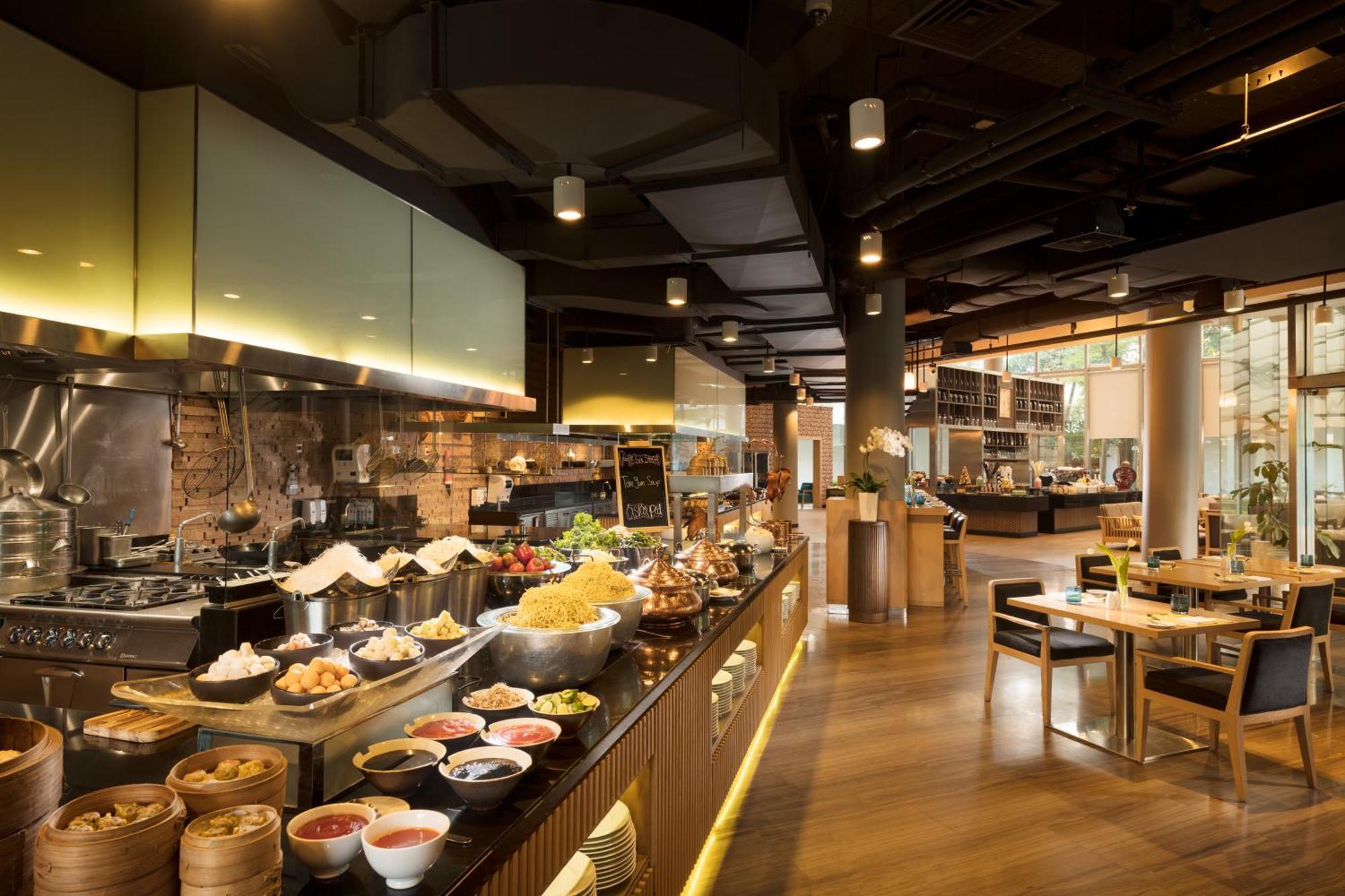 Doubletree By Hilton Jakarta - Diponegoro מראה חיצוני תמונה The restaurant