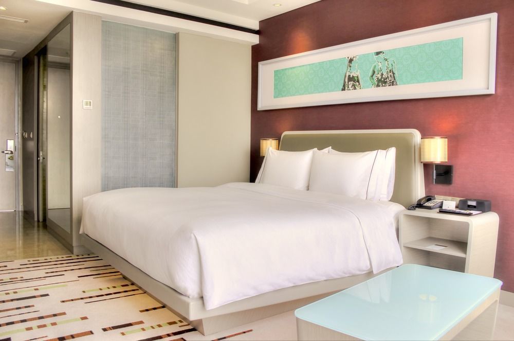Doubletree By Hilton Jakarta - Diponegoro מראה חיצוני תמונה A room at the hotel
